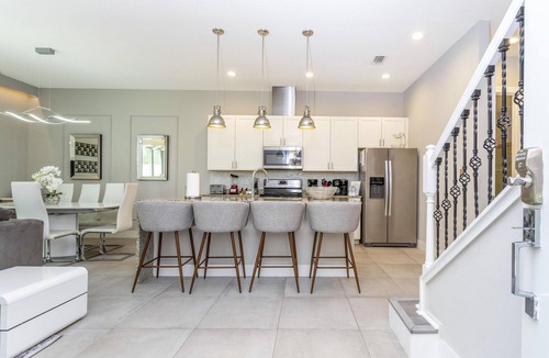 West Kissimmee House | 7534- Summerville Resort, No Carpet (Pet Friendly) 5br All Suites!