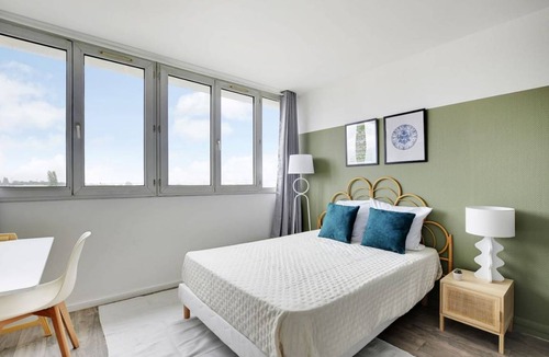 Le Kremlin-Bicetre Resort | 76 m² Private room ∙ 1 bedroom ∙ 4 guests