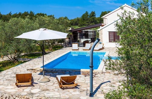 Potirna Villa | 76 m² Villa ∙ 3 bedrooms ∙ 6 guests