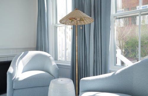 Nantucket Town Hotel | 76 Main Ink Press Hotel