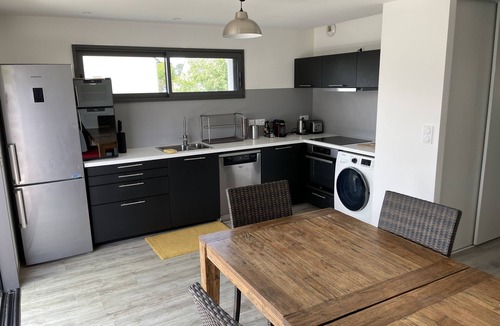 Billiers Apartment | 76m2 apartment town center, near beach