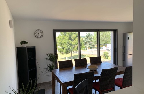 Billiers Apartment | 76m2 apartment town center, near beach