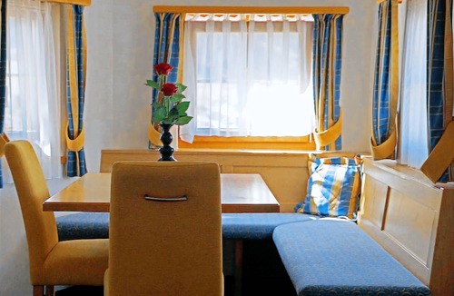 Zuoz Apartment | 77 m² Apartment ∙ 1 bedroom ∙ 4 guests