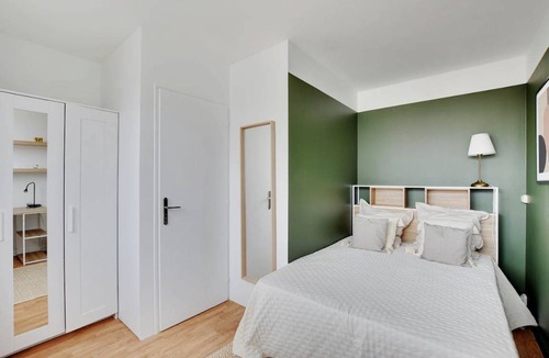 Le Kremlin-Bicetre Resort | 77 m² Private room ∙ 1 bedroom ∙ 5 guests
