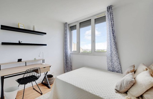 Le Kremlin-Bicetre Resort | 77 m² Private room ∙ 1 bedroom ∙ 5 guests