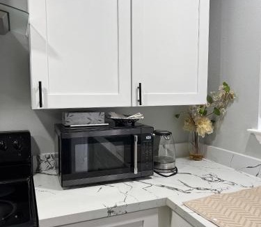 Clodine House | 77072 New remodeled Cute Townhome SW