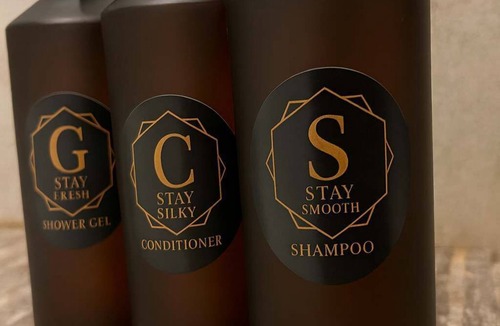 Warrington Apartment | 775sqft Town Centre 2 Luxury King Beds,Work Desks