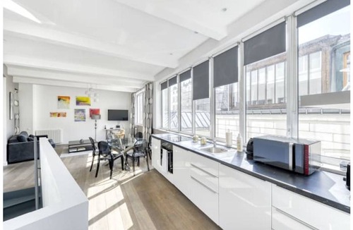 Montmartre Apartment | 78 m² Apartment ∙ 2 bedrooms ∙ 6 guests