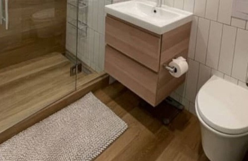 Williamstown Apartment | 78) New Condo Downtown!