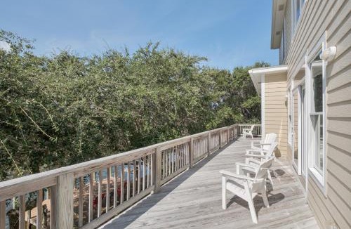 Brigands' Bay House | 7813 - Dock Tails