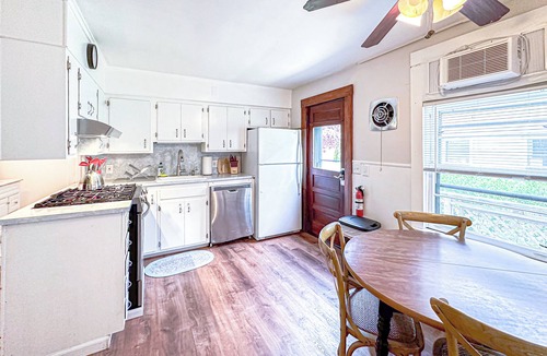 Norwich Apartment | 79-1 3br apartment