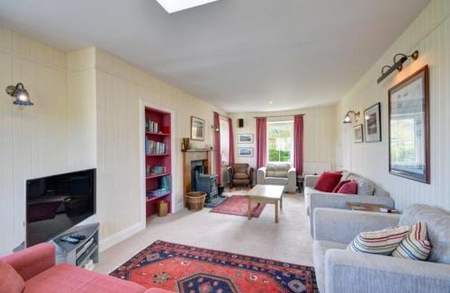 Ardroil House | 7A Ardroil