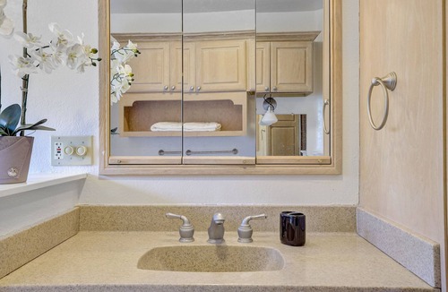 Santa Rosa House | 7BD/4.5BA Santa Rosa Estate w/HotTub, Games, BBQ!