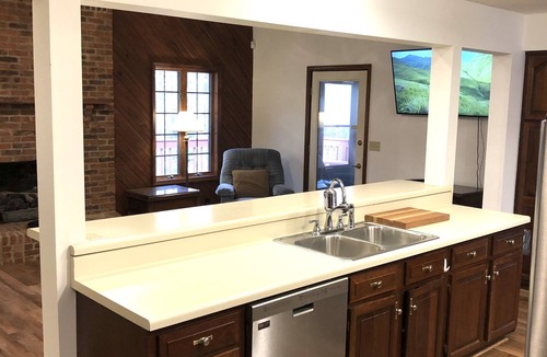 Lookout Mountain House | 7Bdrm~24ppl ~Lookout Mt ROCK CITY~9miles Chatt