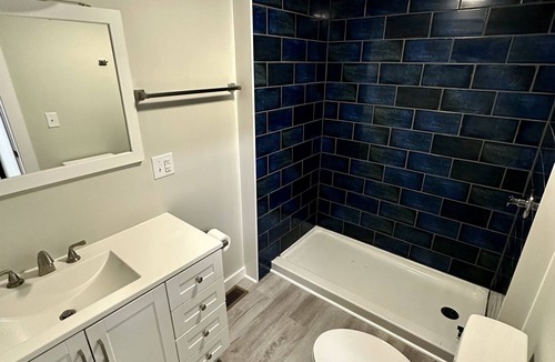 Cortland House | 7BR/3BA Home on Lincoln