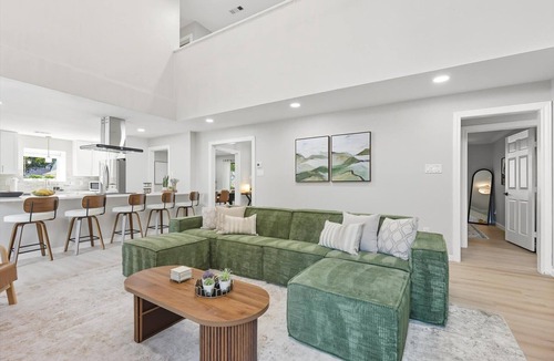 DeSoto House | 7BR 5BA w Pool, Hot Tub, Sport Court & Game Room