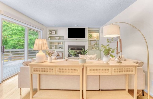 Jamestown House | 7BR Jamestown Oasis with Hot Tub and Games
