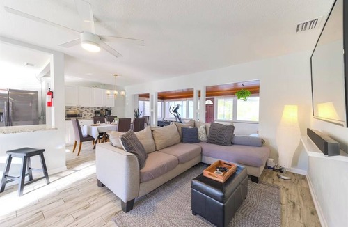 Edgewood Villa | 7BR Lakefront | Pool & Hot Tub