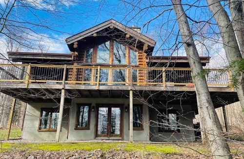 Labelle Ski Chalet | 7BR LogCabin/Spa/Nature/MontTremblant Area/18 Guests