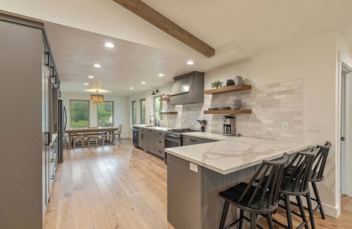 Eden House | 7BR Mountain Retreat on Acreage Near Nordic, Snowbasin & Powder Mtn - Sleeps 20