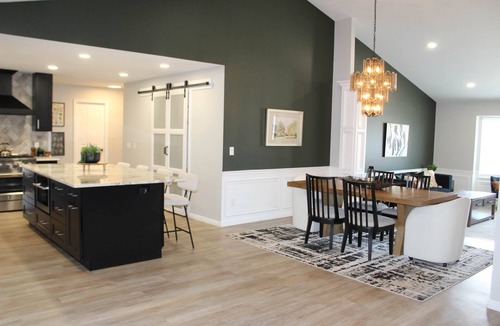 Sandy House | 7BR Retreat - Hot Tub Fire Pit 2 King Suites Near SLC
