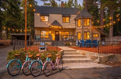 Carnelian Bay House | 7BR Summer Oasis: Bikes, SUPs & Walk to Lake!