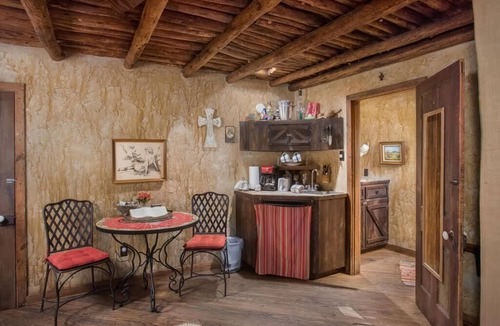 Wellborn Cabin | 7F Lodge - Mexico - Fiesta or Siesta w/Jacuzzi Tub and Breakfast