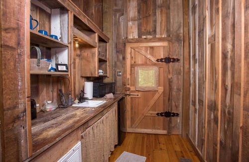 Wellborn Bed & Breakfast | 7F Lodge