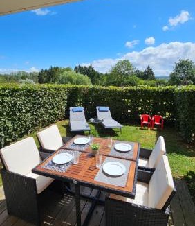 Saint-Arnoult Apartment | 7mn de Deauville Jardin Wifi Box TV