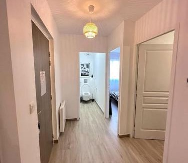 Saint-Arnoult Apartment | 7mn de Deauville Jardin Wifi Box TV
