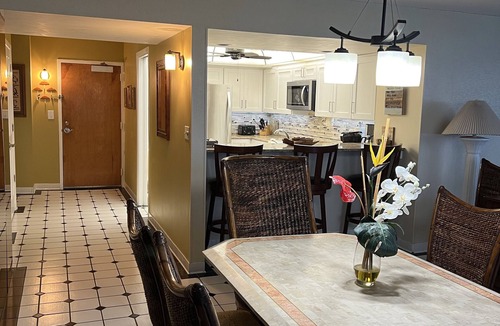 Daytona Beach Condo | 7th Floor End Unit - Right on the Beach