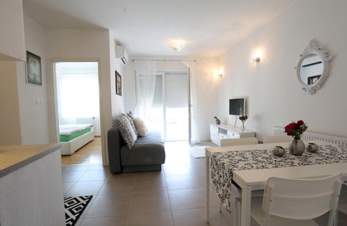 Sarsoni Apartment | 7th Heaven