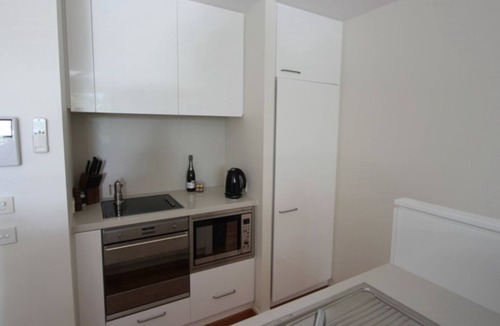 Hawks Nest Apartment | 8/13-15 Beach Rd Hawks Nest