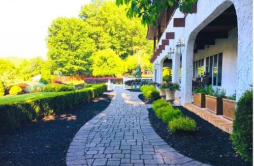 Changewater Villa | 8 acre Mediterranean style villa with 20 mile view