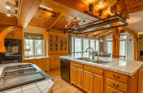 Lookout Mountain House | 8 Bdrm🏆35ppl Hotub,Pool,Pond, 9miles Chatt