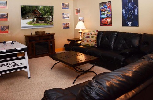 Gatlinburg House | 8 Bears Lodge