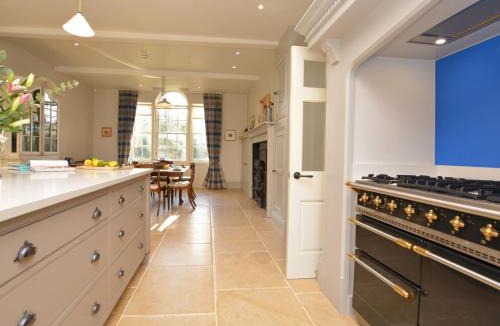 South Crossland House | 8 Bed in Holmfirth 72814