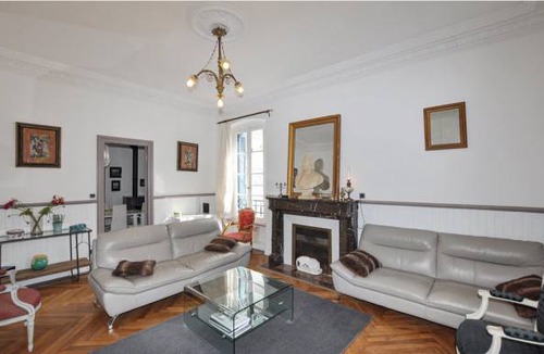 Capendu House | 8 bedroom accommodation in Capendu