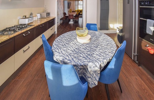 Morecambe Cottage | 8 bedroom accommodation in Morecambe