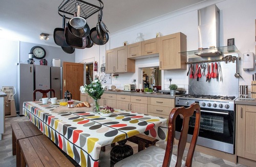 Brixham Cottage | 8 bedroom accommodation in Brixham