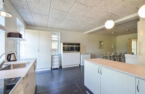 Bønnerup Strand House | 8 bedroom awesome home in Glesborg