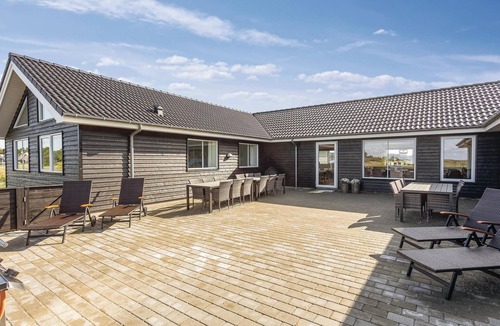 Thisted House | 8 bedroom awesome home in Thisted