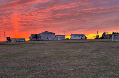 Borden-Carleton House | 8 bedroom beach house