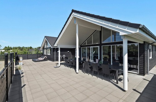 Houstrup House | 8 bedroom cozy home in Nørre Nebel