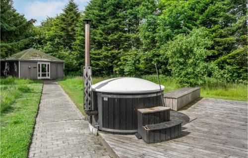 Henne House | 8 Bedroom Cozy Home In Henne