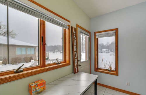 Gladwin House | 8 Bedrooms 14 Beds 5 full bath lakefront home w/hot tub & fire pit, sleeps 25!