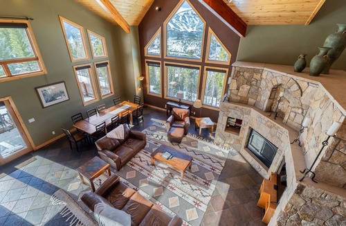 Forest Hills House | 8 bedrooms, amazing views, hot tub, theater, ski shuttle, 1 mile to town!