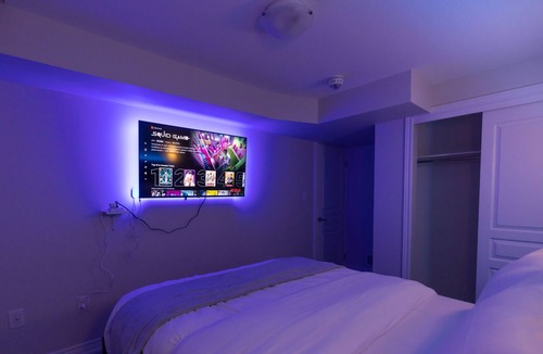 Thorold House | 8 BEDS Tomorrowland 🎶 - 15 Minutes To The Falls