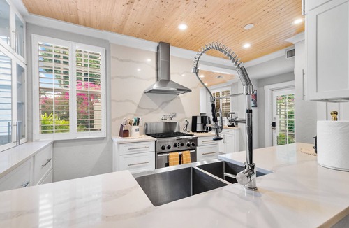 West Palm Beach Villa | 8 BR- Sleeps 22! WPB Resort w/Pool + Spa + Firepit