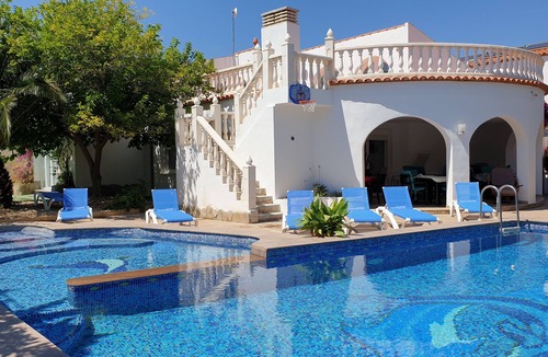 Les Tres Cales Villa | 8 BRs, 4 baths, Full A/C, 2 pools, jacuzzi, BBQ, 1000Mbps fiber Internet